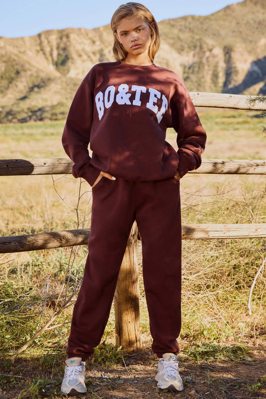 Mid-Rise Joggers in Mahogany - UK Size:L